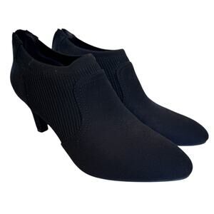 LifeStride Gia Shooties 8.5 Black Stretch Short Booties Back Zip Minimal Classic